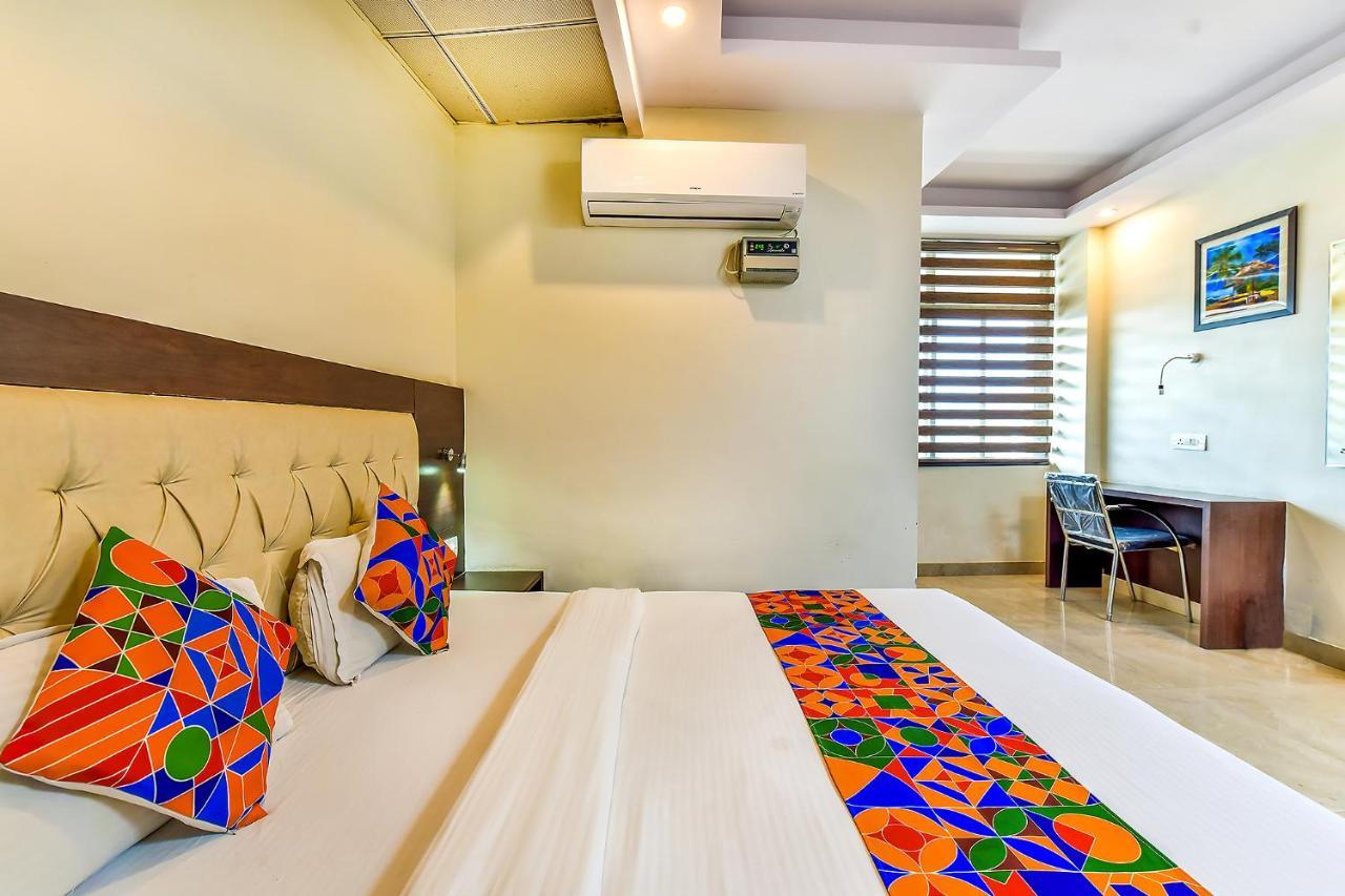 Fabhotel Surya Residency Дехрадун Екстериор снимка